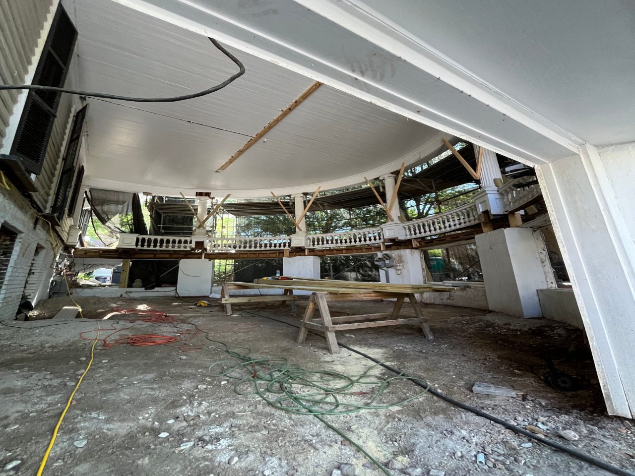 Floor view of Construction Lots of construction in building